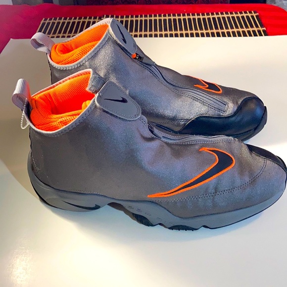 Nike Fight the Glove Cool Grey